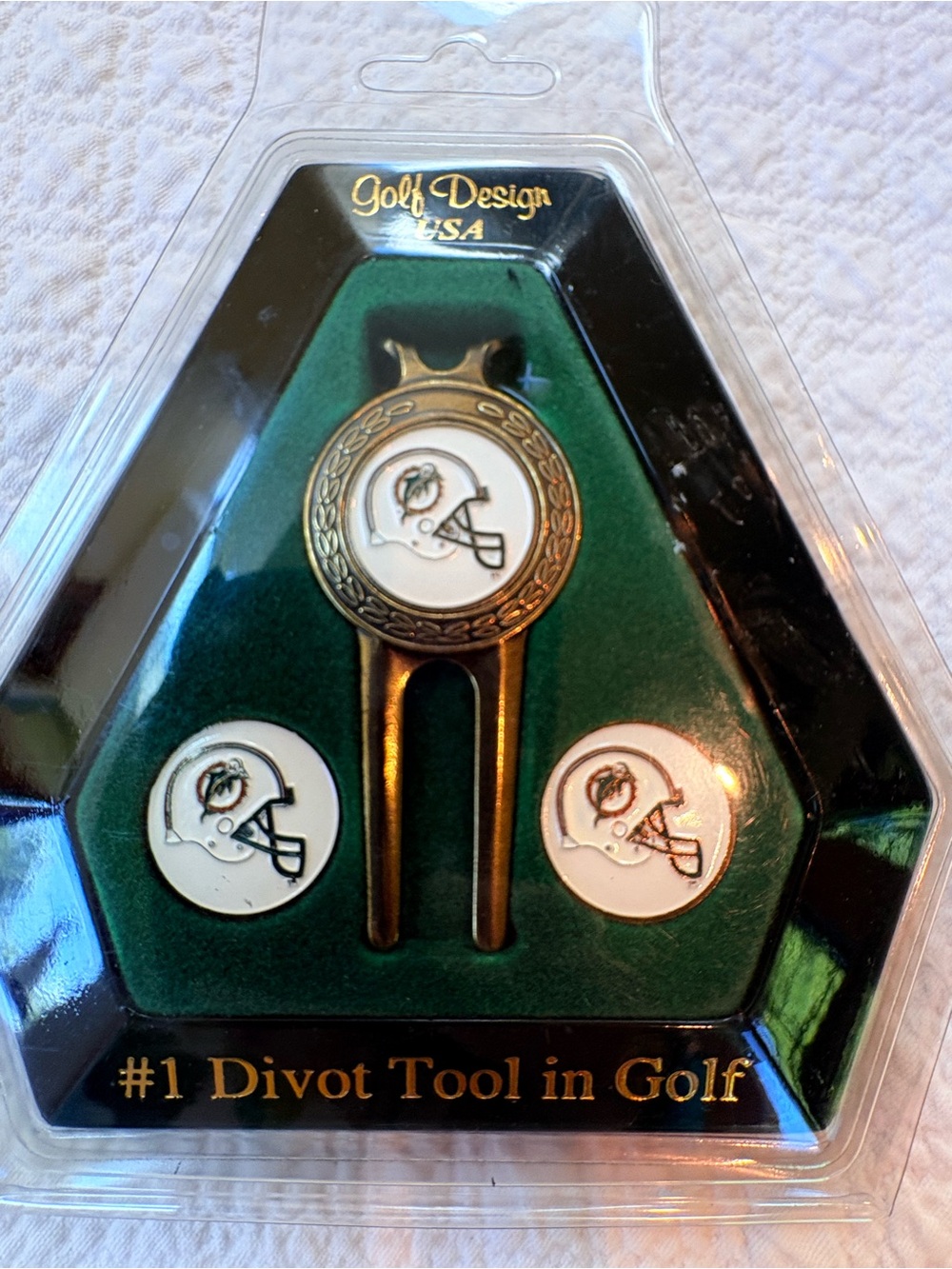 NIP Miami Dolphins Green and Gold Divot Tool with Ball Markers Golf Design USA